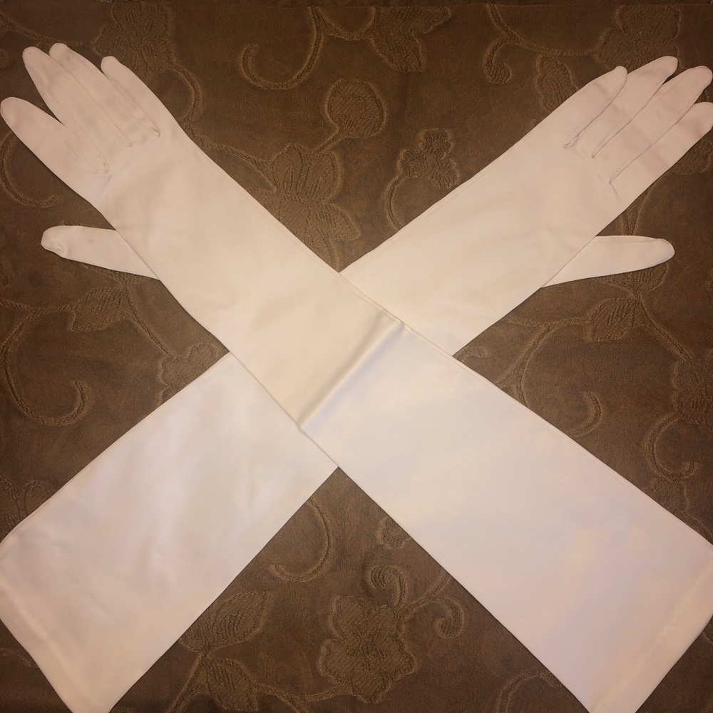 Kay Fuchs Vintage Gloves